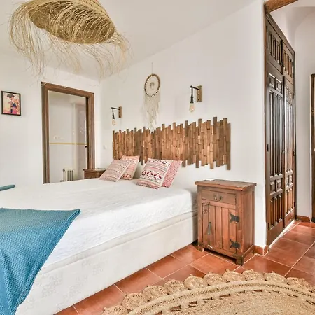 Casa Sol Y Aire - Vakantievilla In Dorp Met Prive Zwembad Ferienhaus